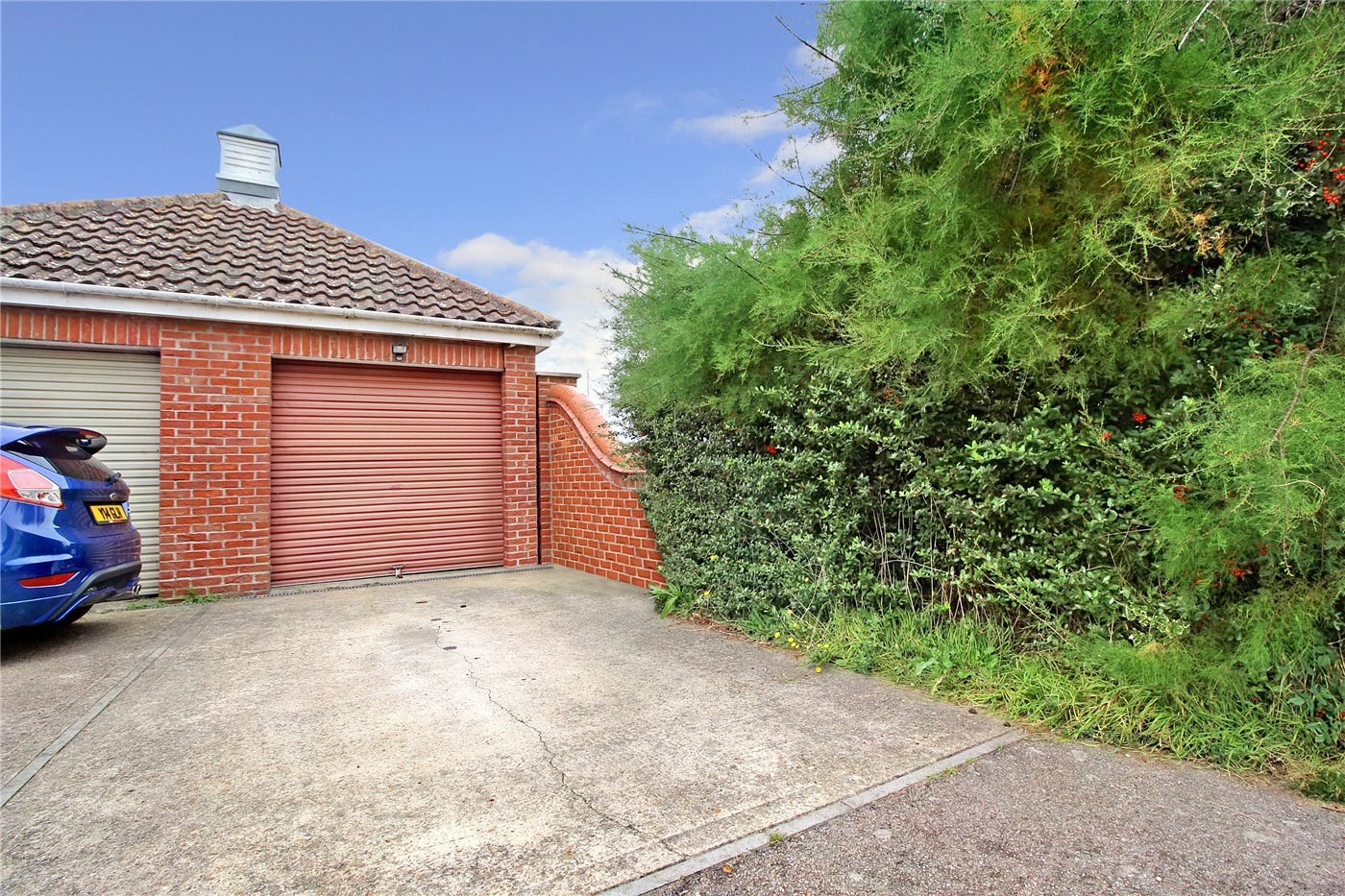 Garage/Drive